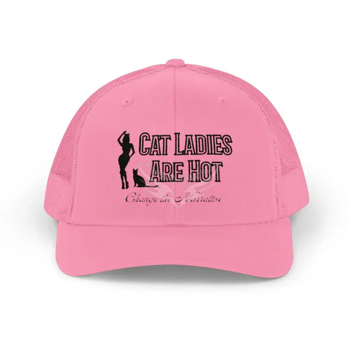 ’Cat Ladies Are Hot’ Snapback Trucker Cap — Retro Cat Lovers’ Hat Pink / One size Hats