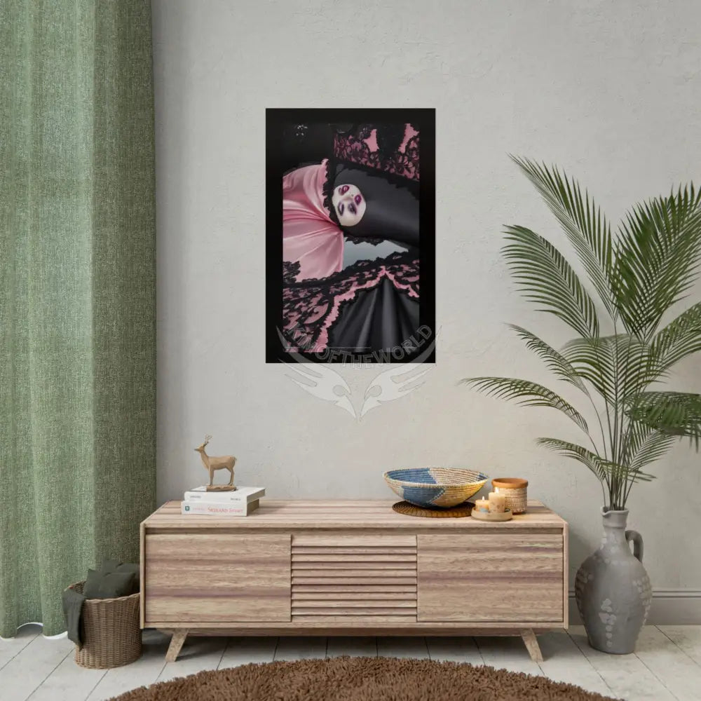 Weird Art Satin Black & Pink Fashion Lady Poster Print Set Pcs — Luxury Iridescent Wall Art for Bedroom and Fashion